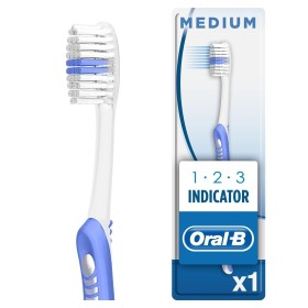 Oralb 123 Indicator Spazzolino Manuale Setole 35 Medie