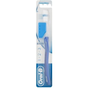 Oralb 123  Spazzolino Manuale Setole Medie