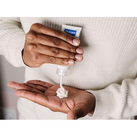 Laboratoires Expanscience Mustela Crema Nutritiva Al Cold Cream 40 Ml