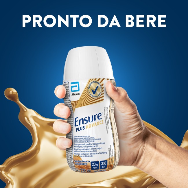 Confezione da 4 bottiglie da 220 ml Ensure Plus Advance gusto caffè, supplemento ipercalorico e iperproteico pronto da bere.