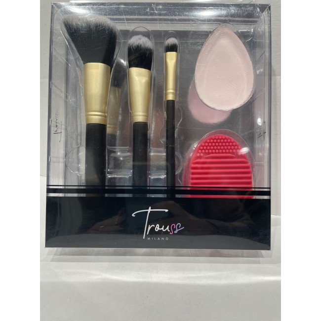 Trouss Milano set 3 Pennelli Viso + Spazzola Pulizia Pennelli + Spugna Makeup + Beautyblender Pink Trouss Milano set 3 Pennelli Viso + Spazzola Pulizia Pennelli + Spugna Makeup + Beautyblender Pink