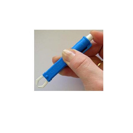 Farmacare Pinzetta Togli Zecche In Plastica Blister Singolo Farmacare Pinzetta Togli Zecche In Plastica Blister Singolo